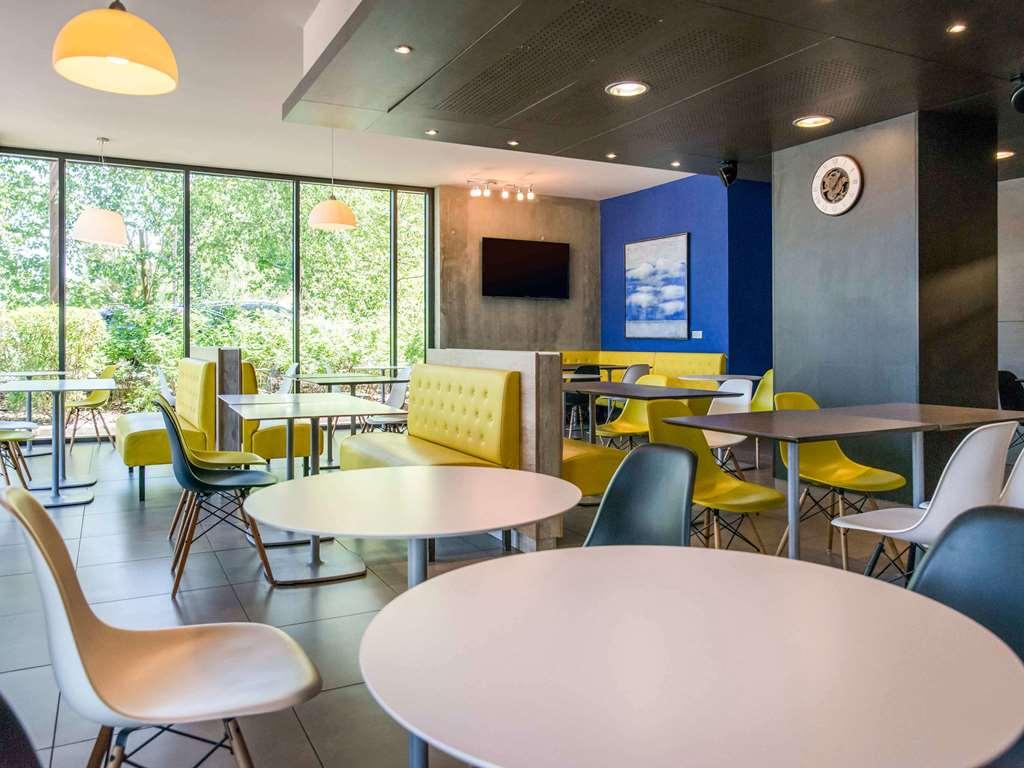 Ibis Budget Archamps Porte De Geneve Restoran gambar