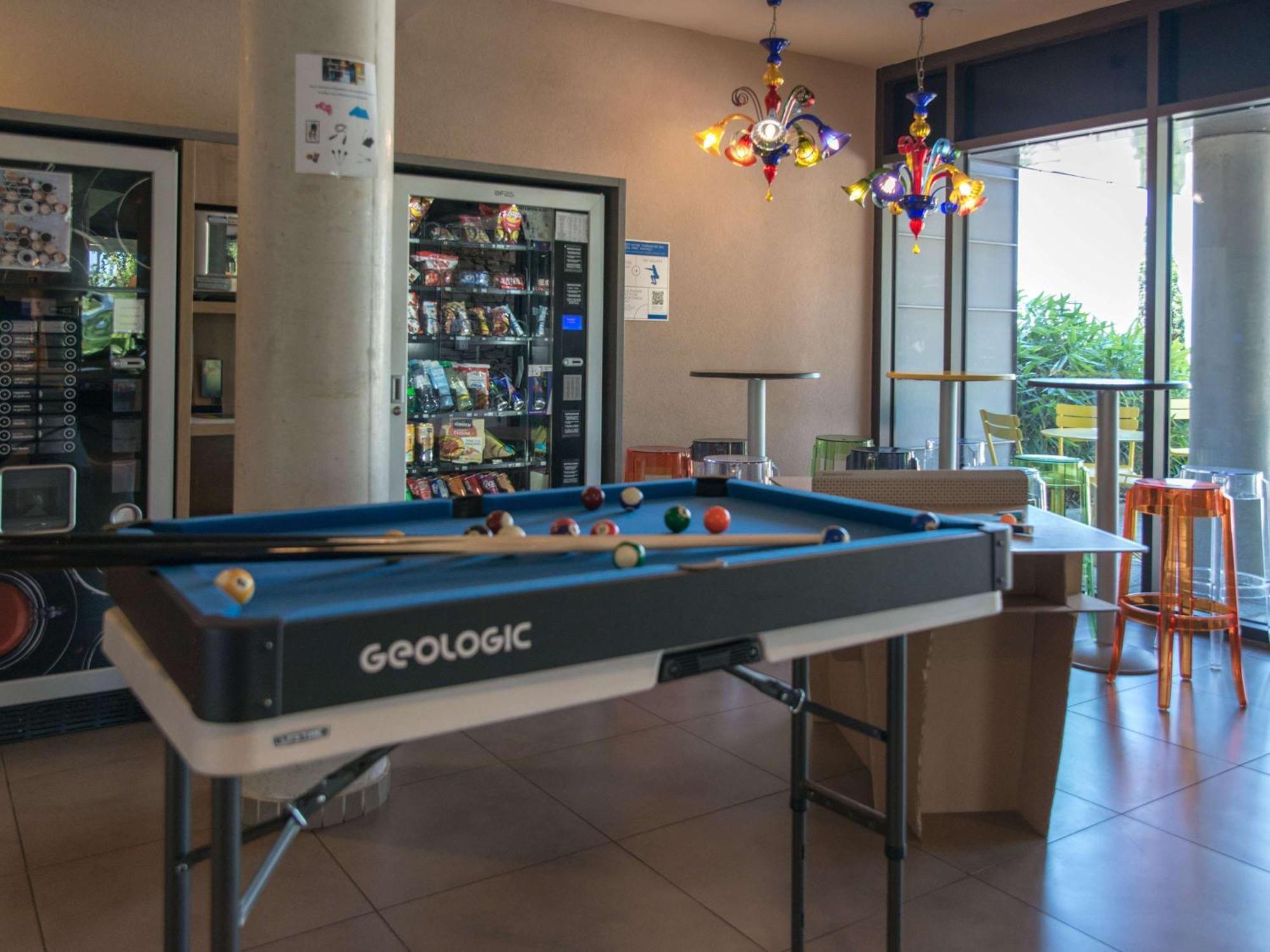 Ibis Budget Archamps Porte De Geneve Luaran gambar