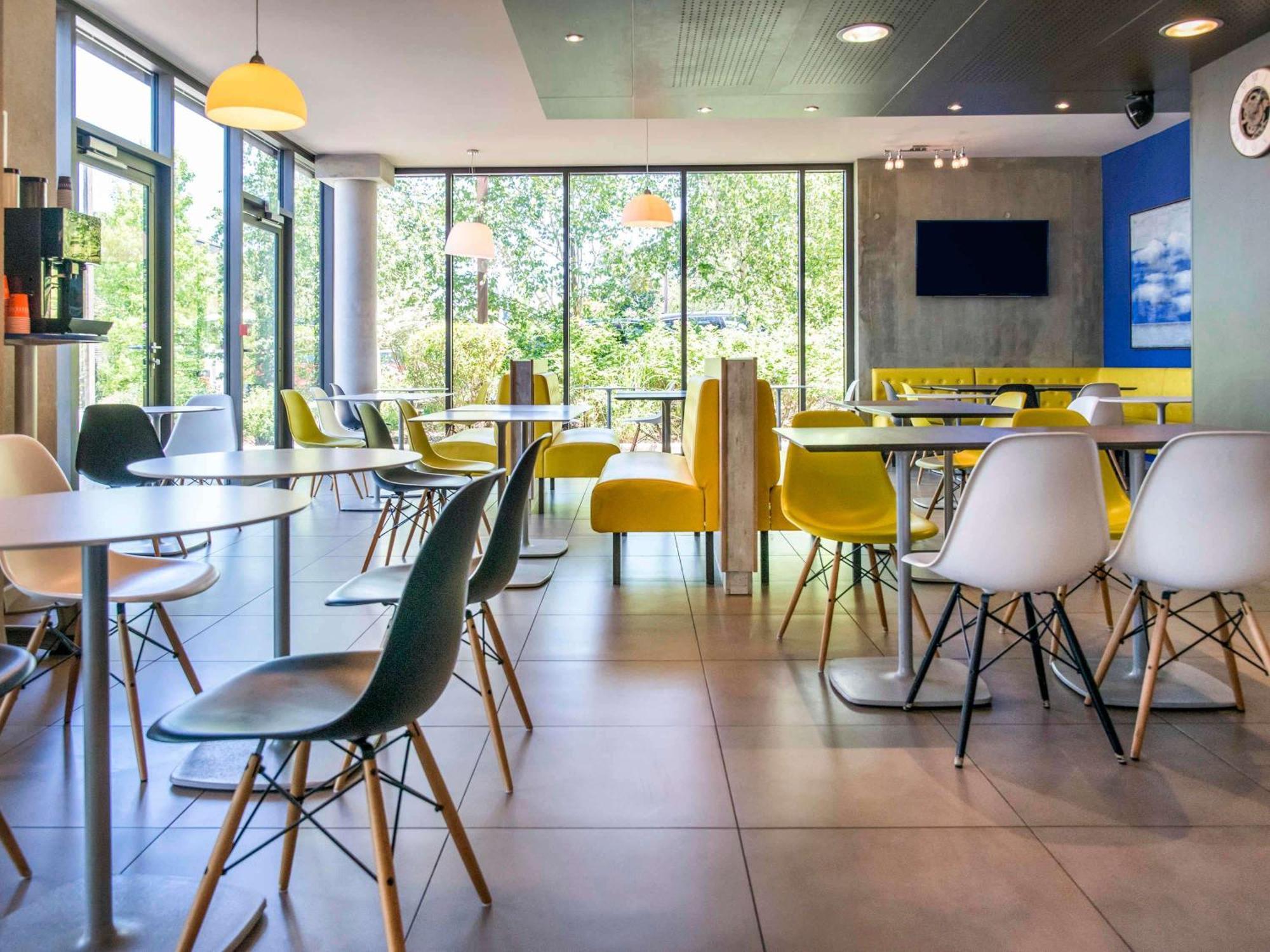 Ibis Budget Archamps Porte De Geneve Luaran gambar