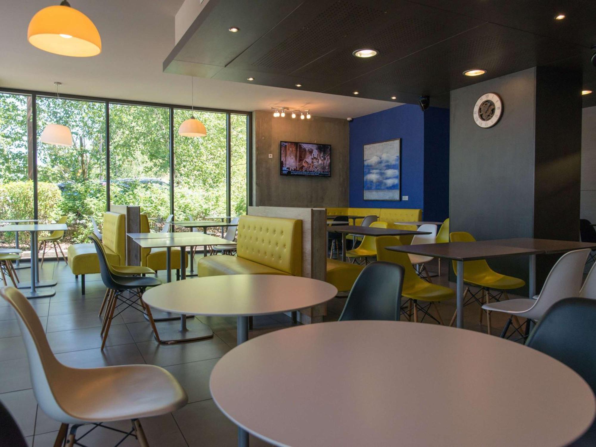Ibis Budget Archamps Porte De Geneve Luaran gambar